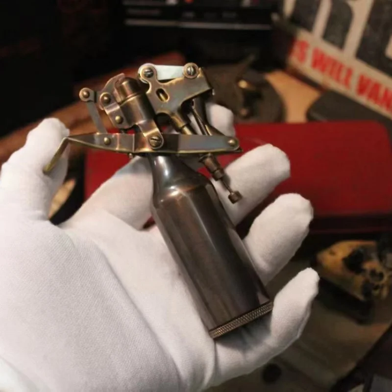 

Handmade Brass Retro Style Mechanical Press One Button Kerosiene Lighter, High-end Creative Press Ignition, Collection Hobby