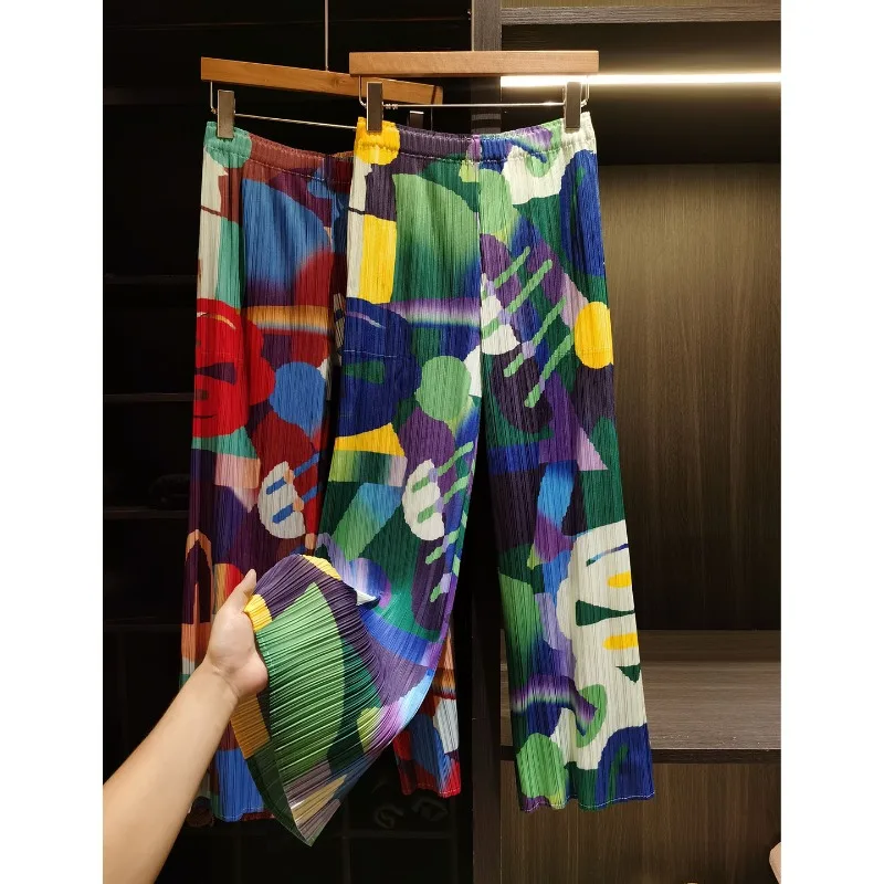 

Плиссированные брюки Miyake 2026: Новые высококачественные прямые брюки с плиссировкой для женщин, с принтом, приталенные, драпированные, эластичные, повседневные