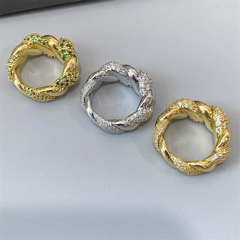 

2026 New Year Twist Ring Design Zirconium Paved Fashion Finger Ring Light Luxury Style Trendy Wedding Ring for Women Luxury