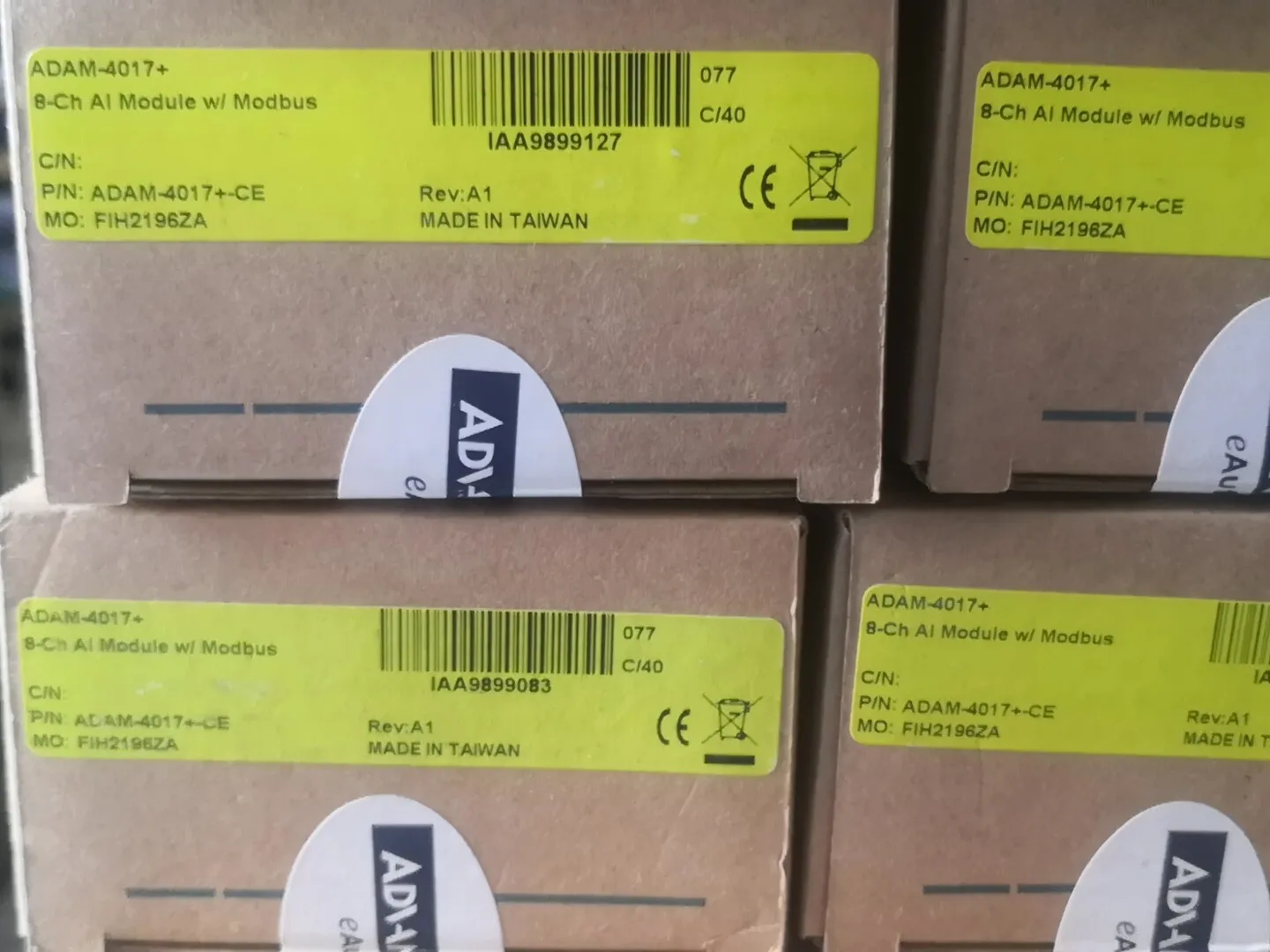 Advantech ADAM-4017 + -CE ADAM-4017 Original