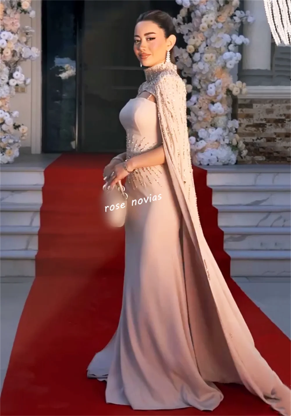 Vestido de celebridad elegante personalizado, chal largo de cuello alto, ocasión a medida, vestidos largos formales de trompeta, vestido de noche con purpurina