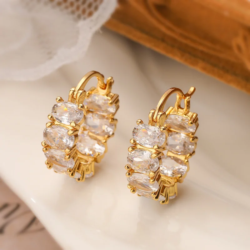 

European and American Light Luxury Exquisite Copper Plated 18K Gold Zircon Geometric Hoop Earrings for Women, Niche Fashion Vers