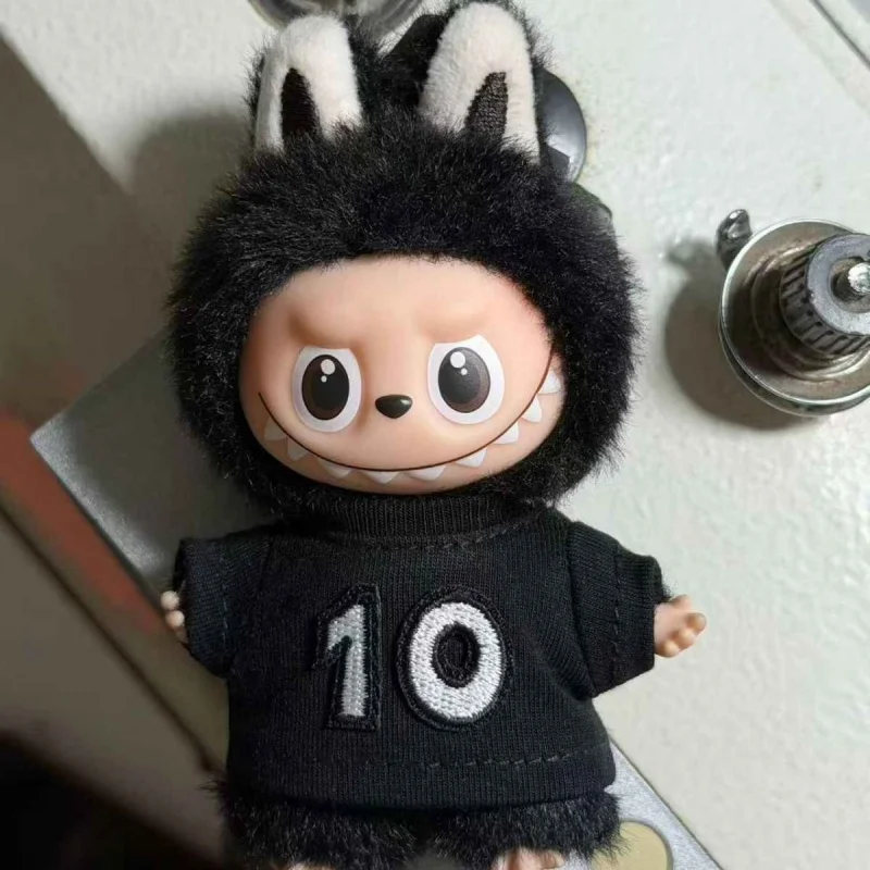 أسود تي شيرت أبيض لدمية Ropa Labubu V1 V2 V3 V4 10 سنوات الذكرى الملابس المطرزة لملابس Labubu #5