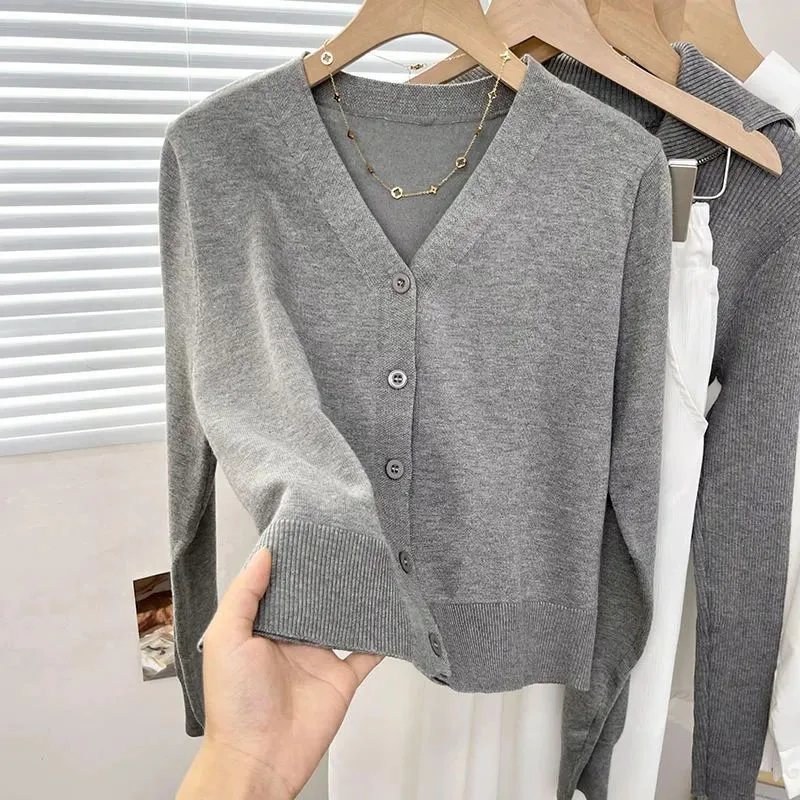 Xpqbb Cardigan per maglieria donna 2024 autunno nuovo Casual scollo a v maglieria corta per donna nero grigio cappotto Cardigan monopetto