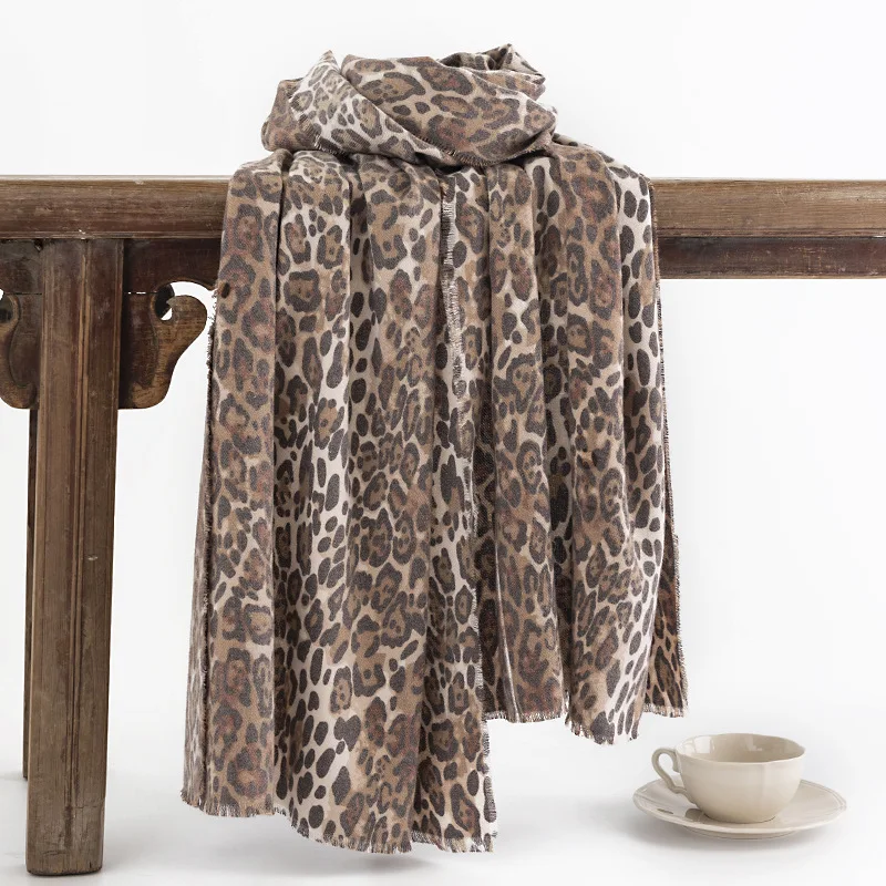 Fashion Leopard Printed Shawl for Women Long Wide Chiffon Scarves Muslim Costumes Accessories Spring Summer Lady Hijab Wraps