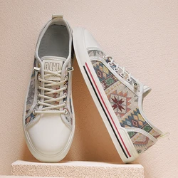 Flat Sneakers Men Roman Canvas Shoes For Men Summer Walking Sneakers Shoes Male British Style