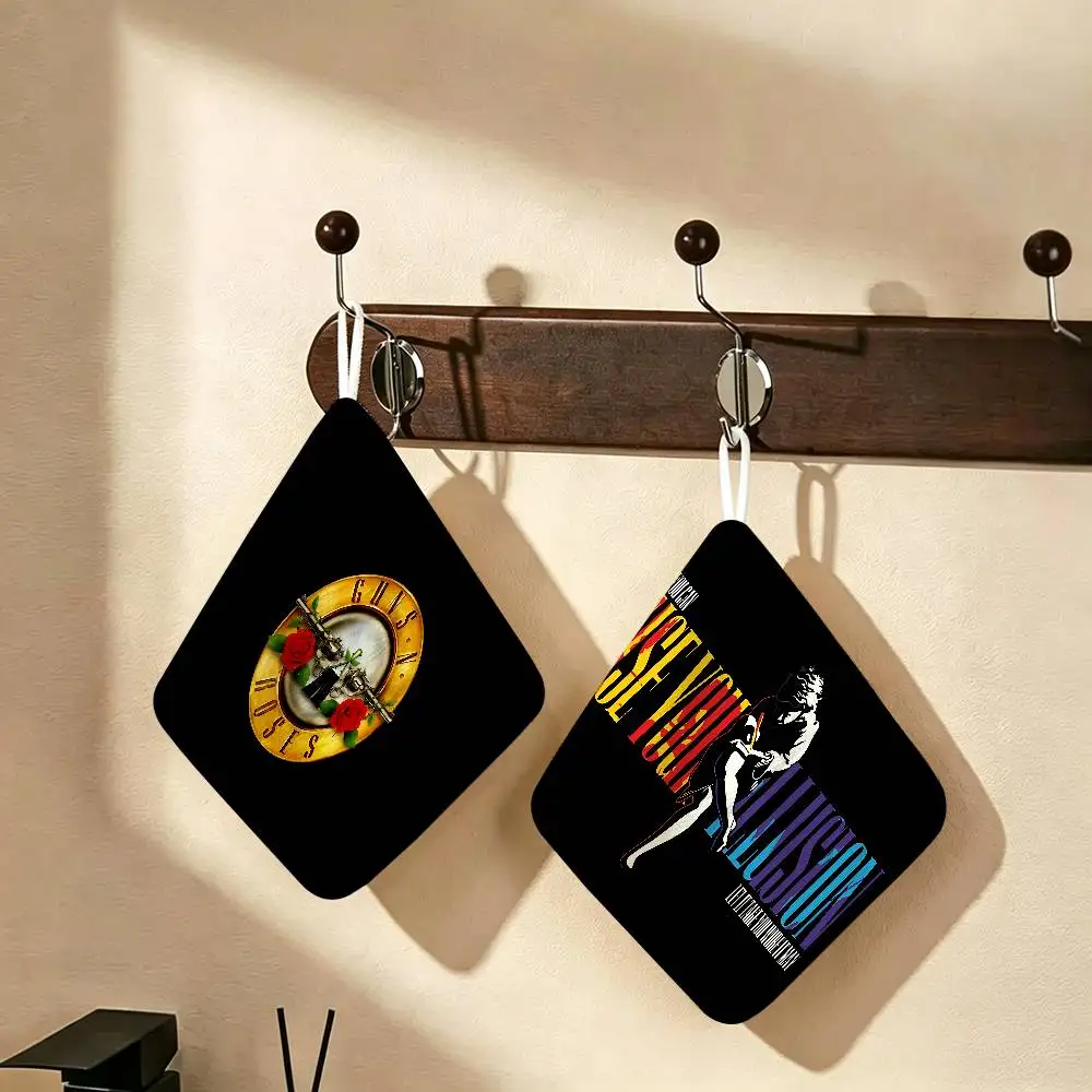 Rock Band Guns N Roses Polyester Cotton Hanging Hand Towel, Super Absorbent Hand Wiping Towel for Daily Household Use