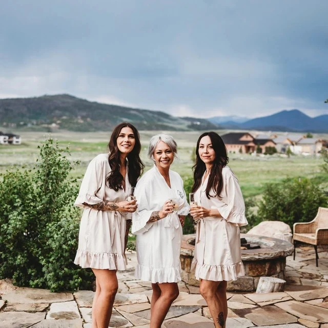 Camisola macia feminina curta, vestido matinal de dama de honra, festa de casamento monocromática, roupão sedoso da noiva, verão, 9 cores