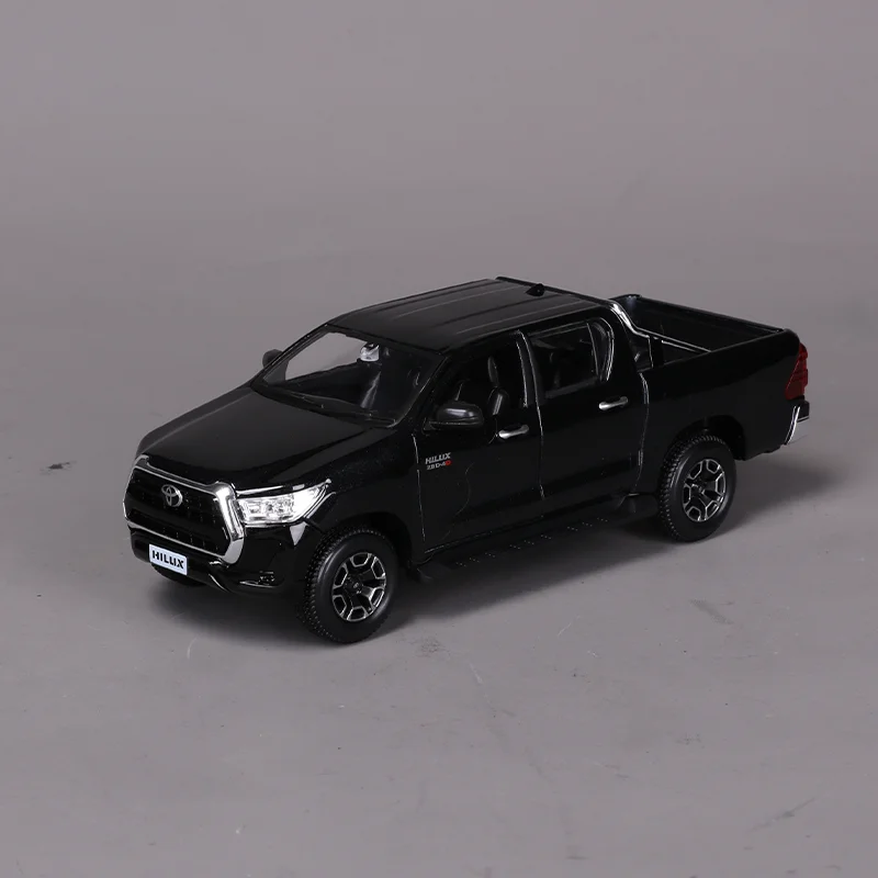 New Product In Stock Maisto 1:27 Toyota Hilux Original Packaging