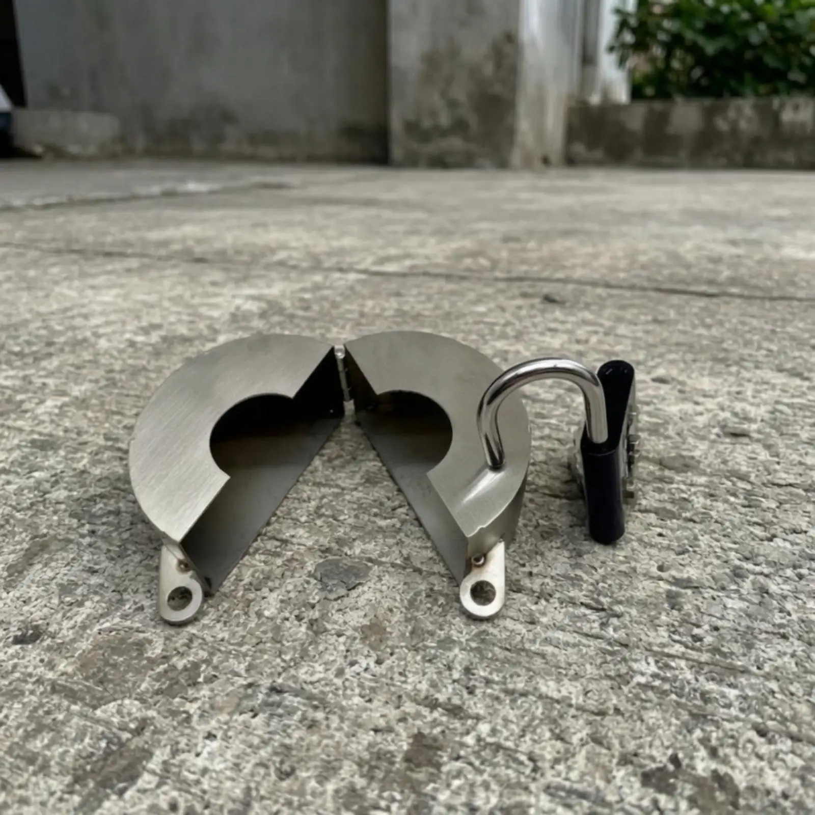 Stainless Steel Faucet Lock Cover for Outdoor Spigot Anti Theft Water Valve Safety Lock with Padlock