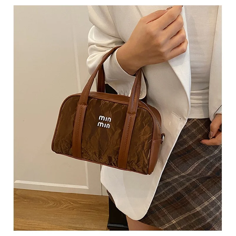 

Top-Tier Women's Messenger Bag Made Of Wildcat-Print Leather Boasting Trendy San Marino Neat Spacious Daily Look