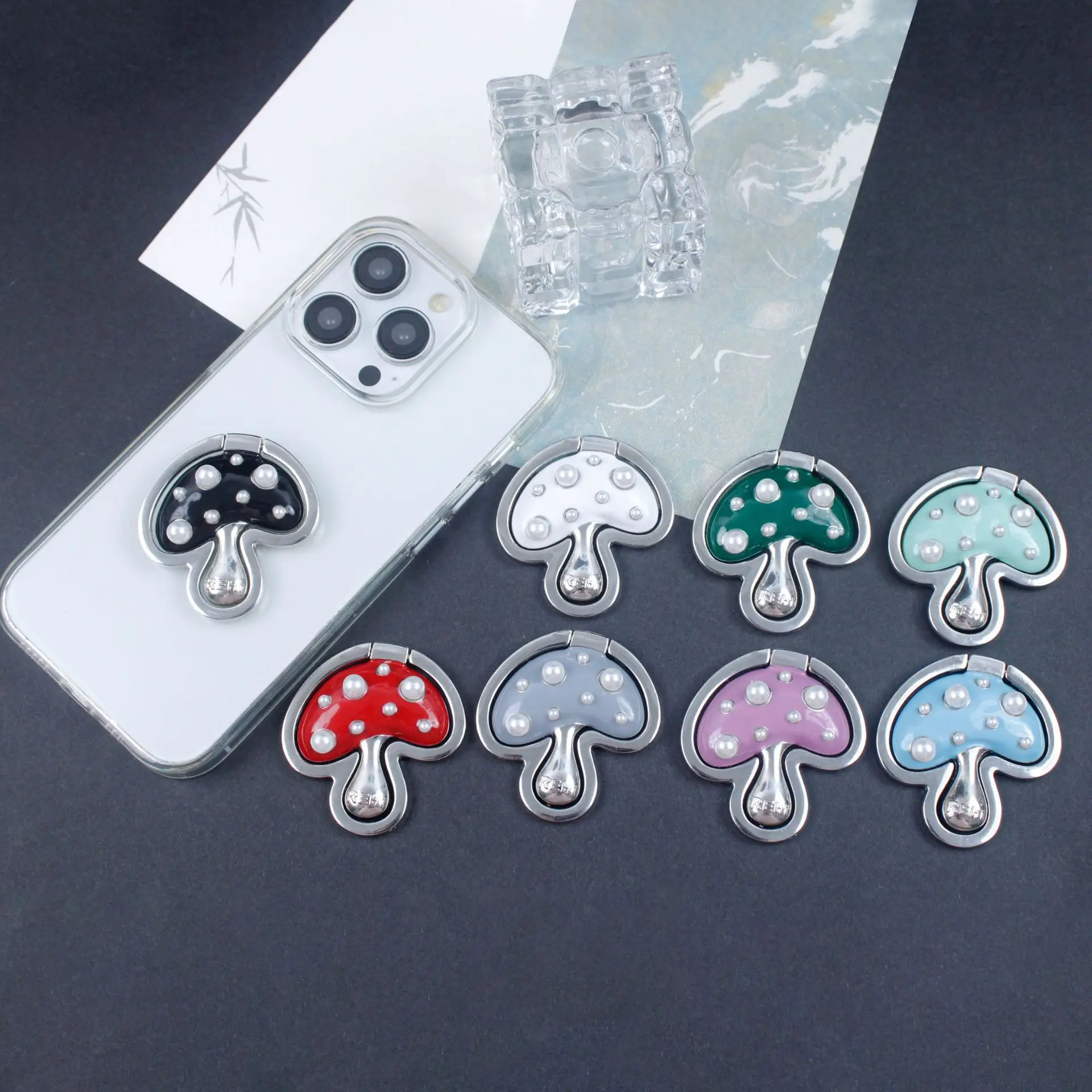 Creatività Diamond Mushroom Supporto per anello pieghevole per telefono Cellulari Staffa di supporto Grip Tok Supporto espandibile Accessori per