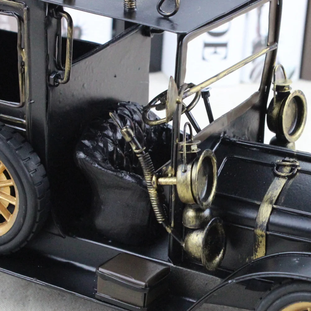 

New European and American Vintage Iron Classic Car Model Metal Crafts Photography Bar Coffee Bar Home Decoration B