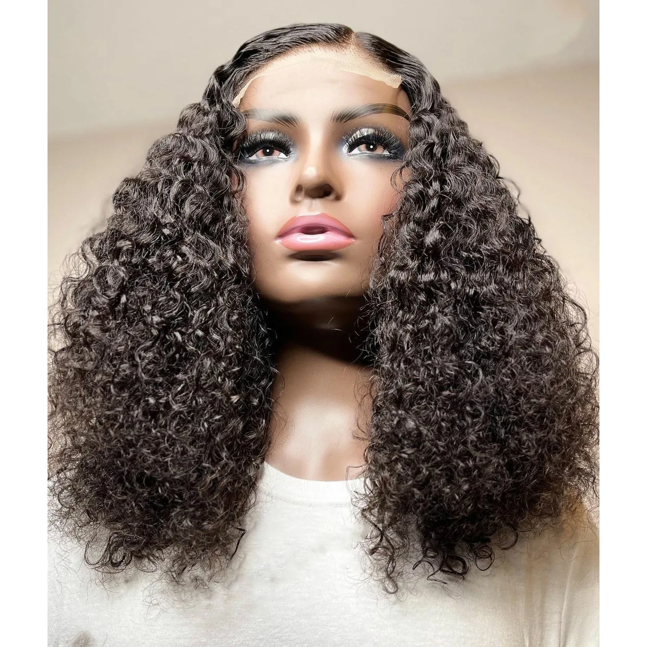 شعر مستعار ناعم بدون صمغ بطول 26 بوصة 180 كثافة طبيعي أسود غريب مجعد شعر مستعار أمامي من الدانتيل العميق للنساء مع شعر أطفال مقطوف مسبقًا يوميًا