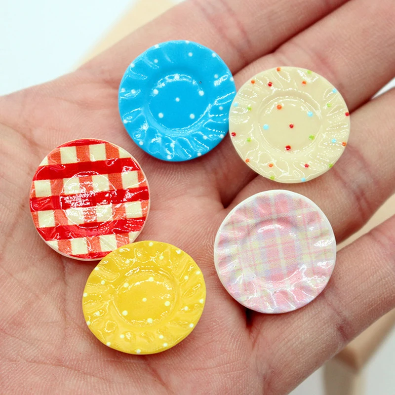 5Pcs/set 1:12 Dollhouse Mini Resin Food Plates Simulation Dining Plate Pretend Play Toys Dolls House Kitchen Accessories Random