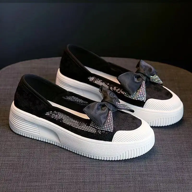 Płócienne buty damskie Trend Sneakersy Fashion Casual płaskie tenisowe buty sportowe do biegania dla kobiet 2024 motyl śliczne Rhinestone