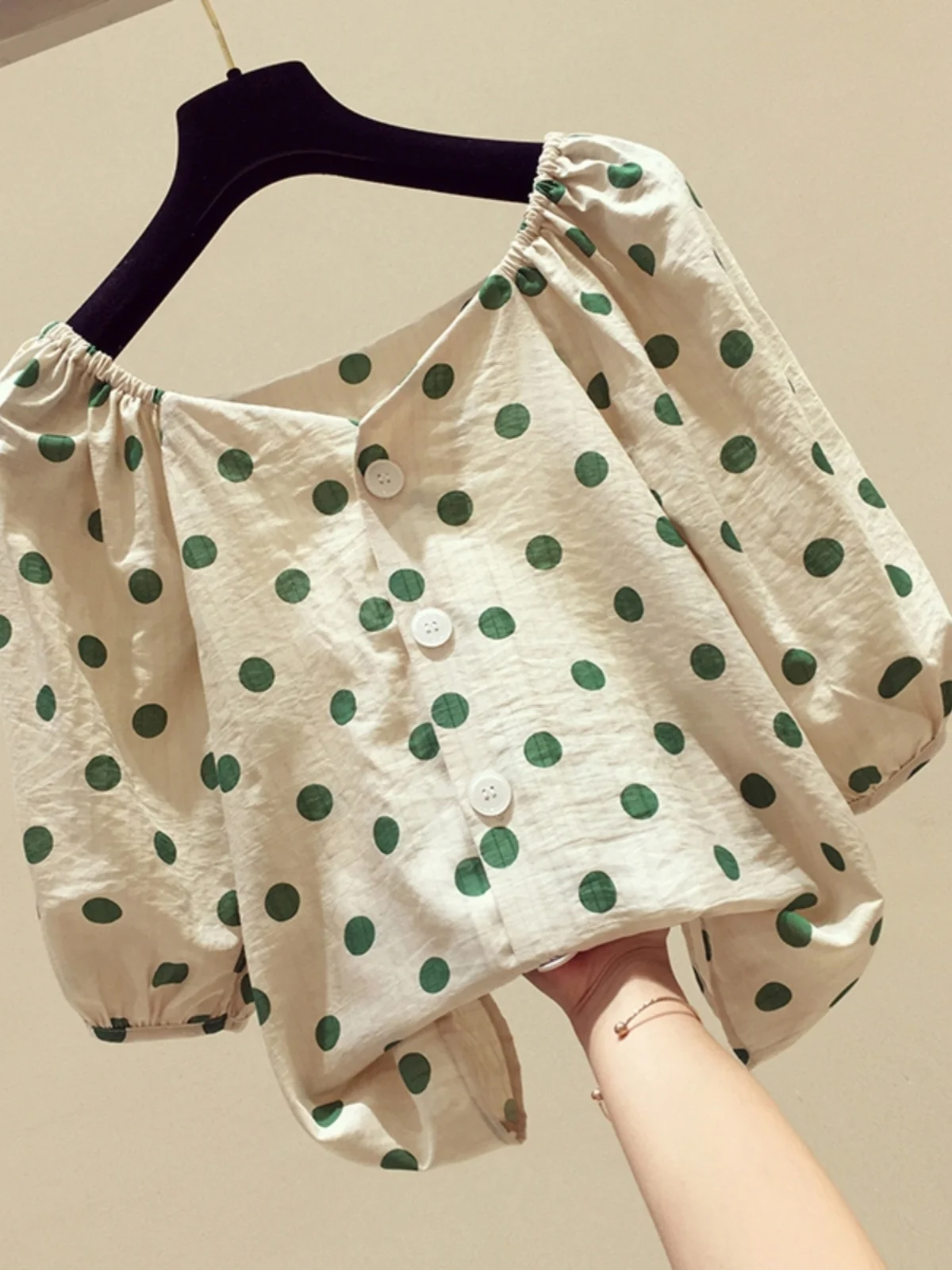 

Brand Women's Summer Polka Dot Chiffon Shirt Short Sleeve Belly Covering Top Korean Style Straight Cut Breathable V-neck Button