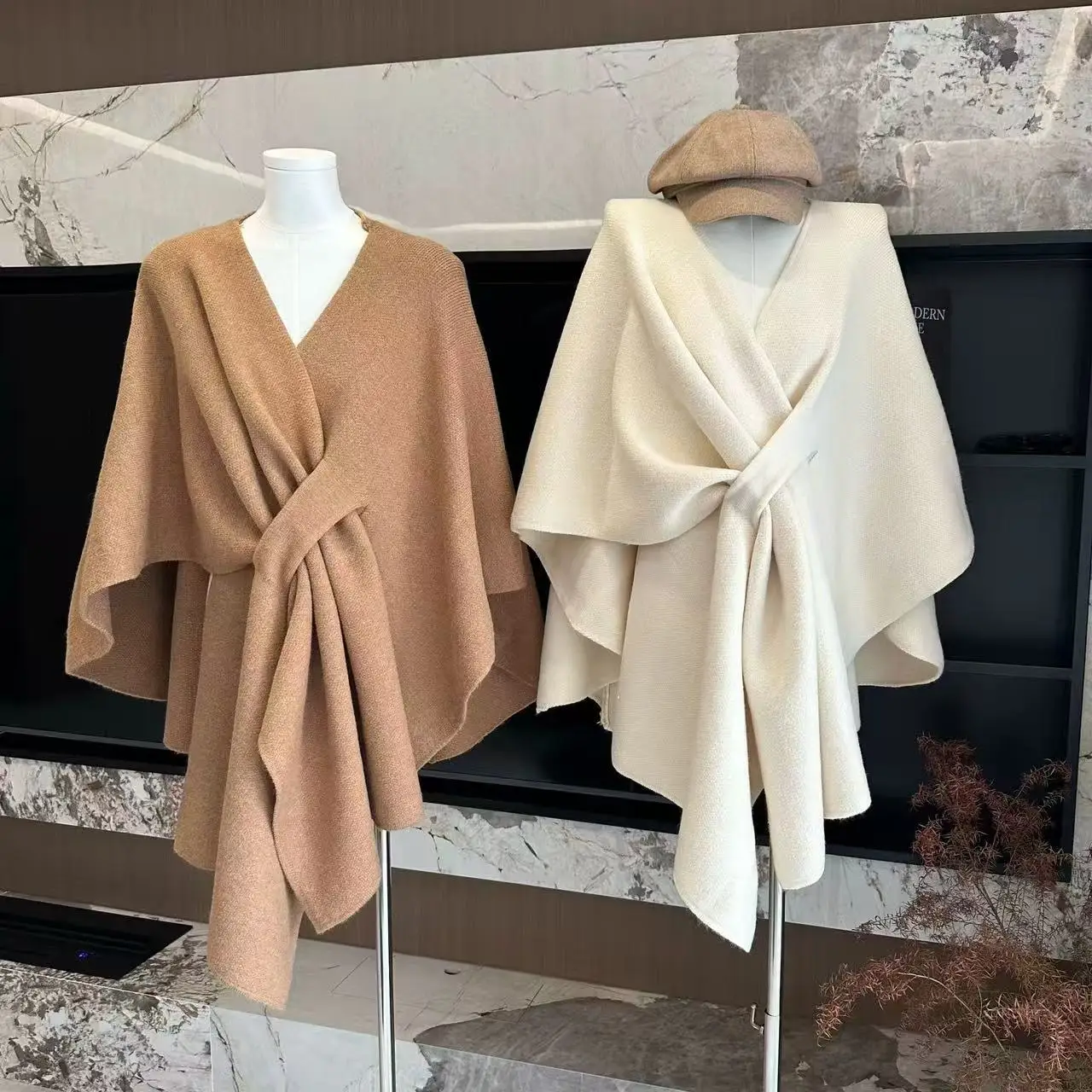 Niche Simple Autumn Winter Cloak Women's Thicken Velvet Artificial Fur Woolen Shawl High-end Casual Fashion Cape Coat Female