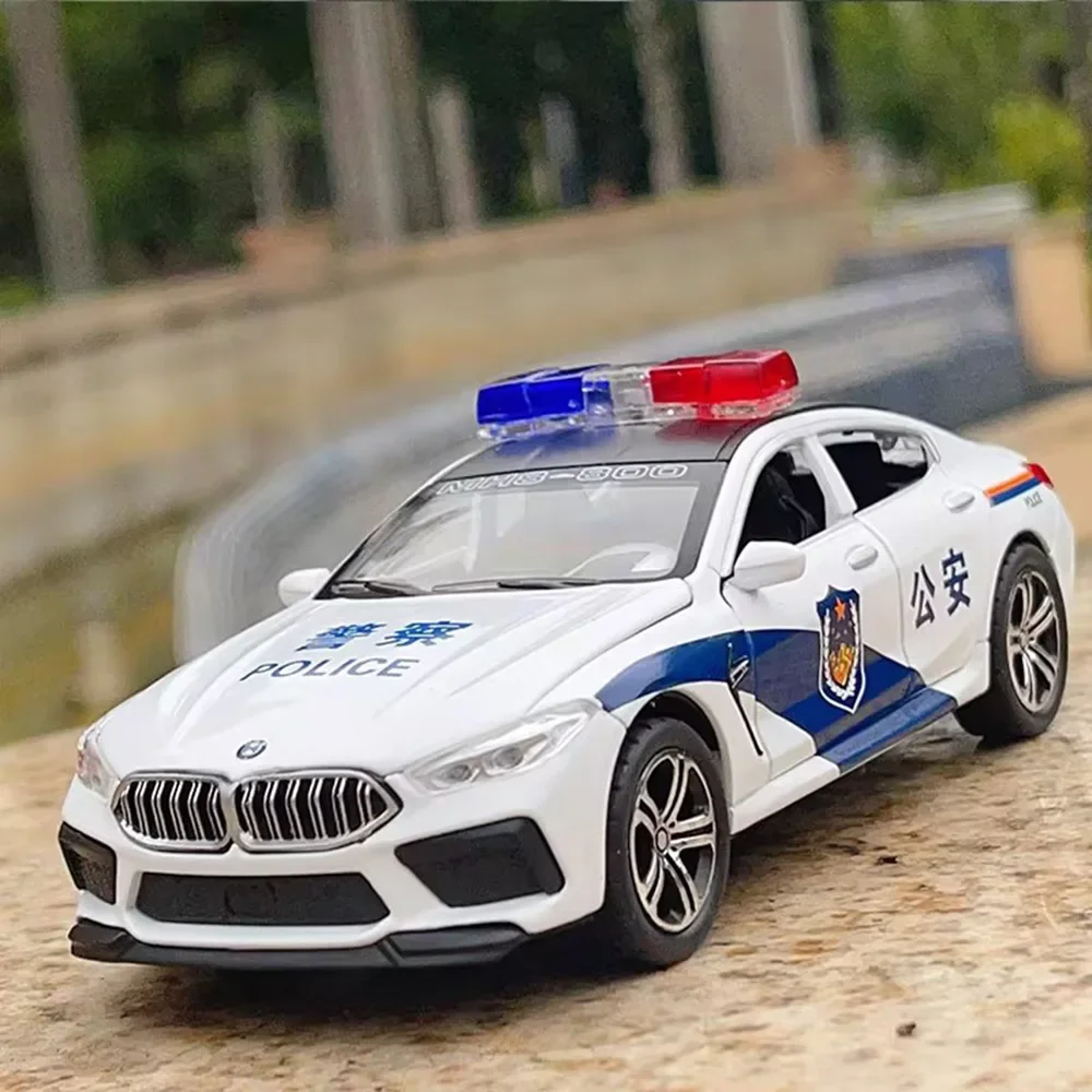 1:32 Alloy M8 MH8-800 Police Cars Models Toys 6 Doors Opened Wheel Pull Back Vehicles with Light Music Toy Boys Decoration Gifts