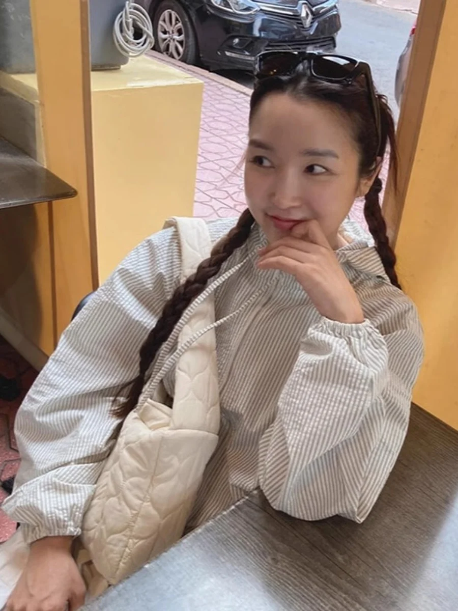 

Женский солнцезащитный кардиган с капюшоном на молнии, свободный крой, корейский Sle, новинка 2024, винтажный дизайн в полоску с завязками