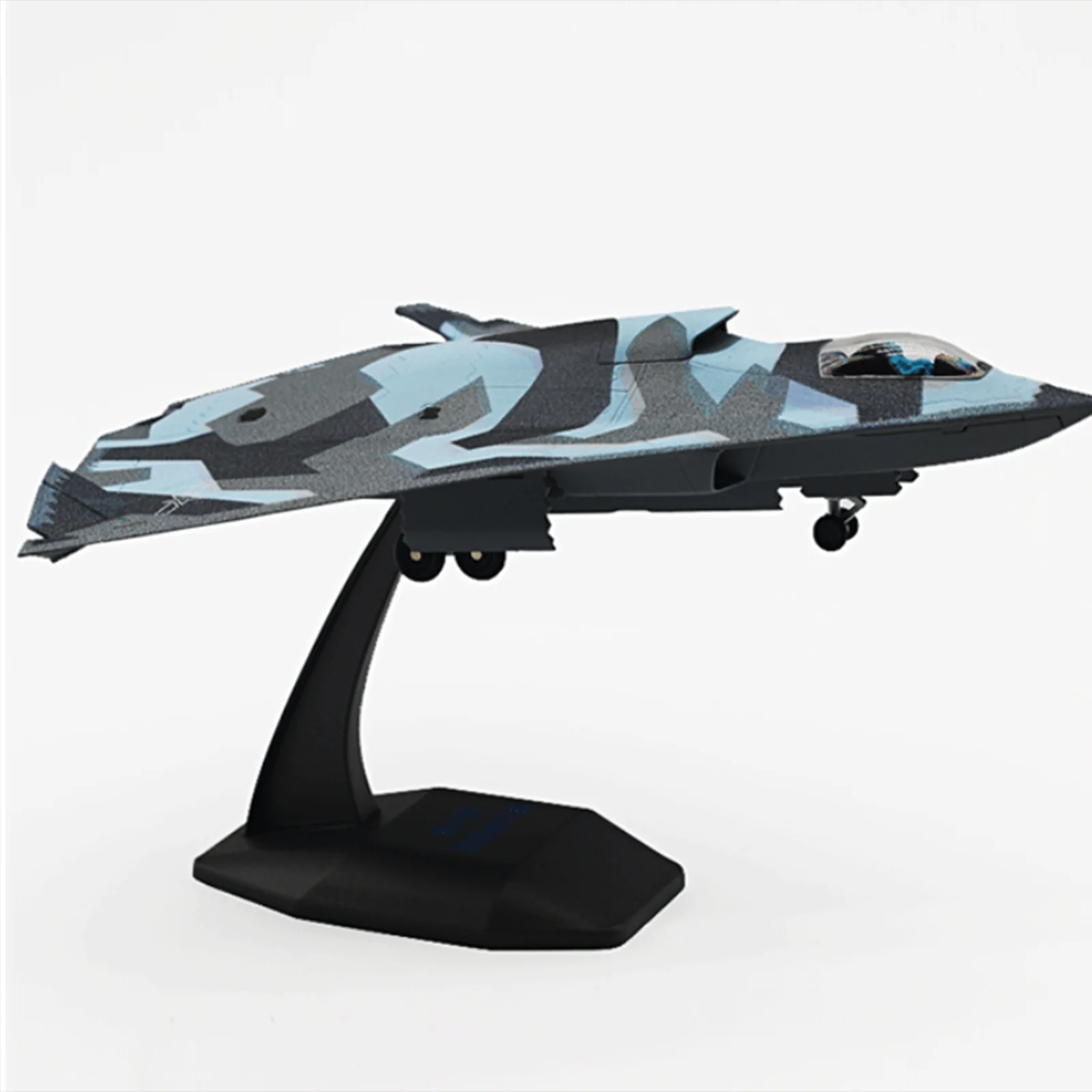 

1/144 Scale Fighter Model Simulated Airplane with Display Stand Realistic Toy Attack Model for Home Office