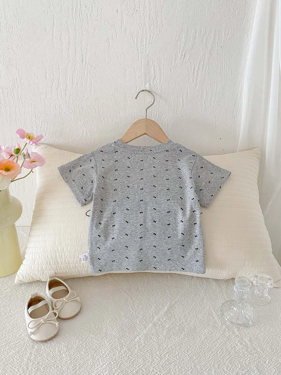 Summer girls sweet cute pearl bow short sleeve top, girls fashion versatile short sleeve T-shirt, very suitable for going out to