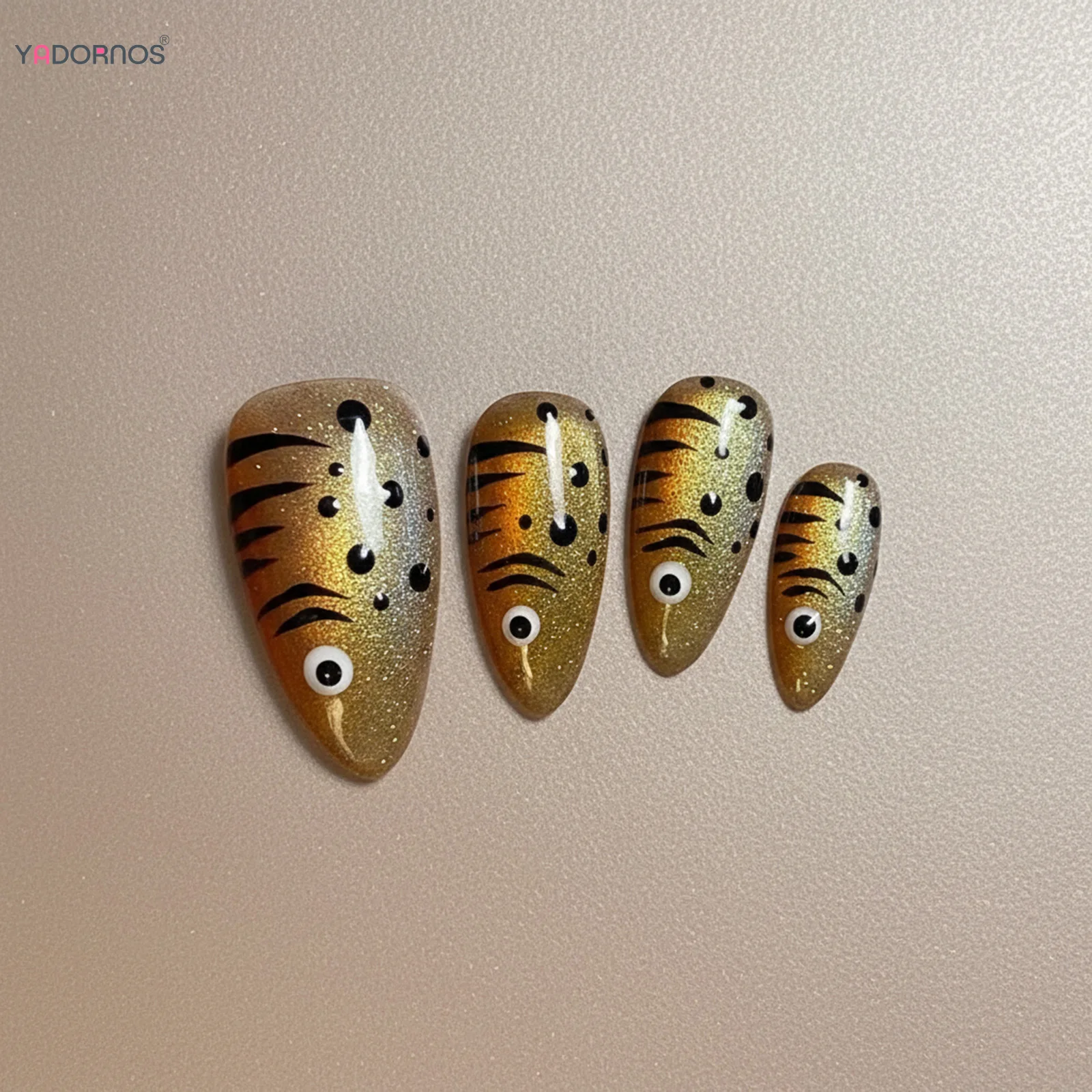 24 faux ongles à presser effet - Nail Art Full Cat Eye avis et prix