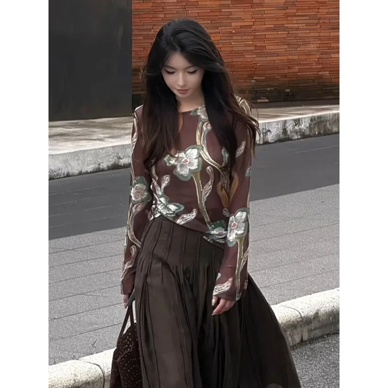 Retro Printed Long-sleeved T-shirt for Women Autumn Atmosphere Slim-fitting Bottoming Shirt Top