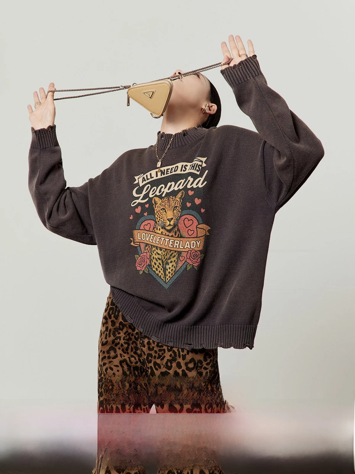 

Вязаный свитер с леопардовым принтом и розами, женский, свободного кроя, с длинными рукавами, модный, винтажный стиль, эксклюзивно онлайн, Осень 2025