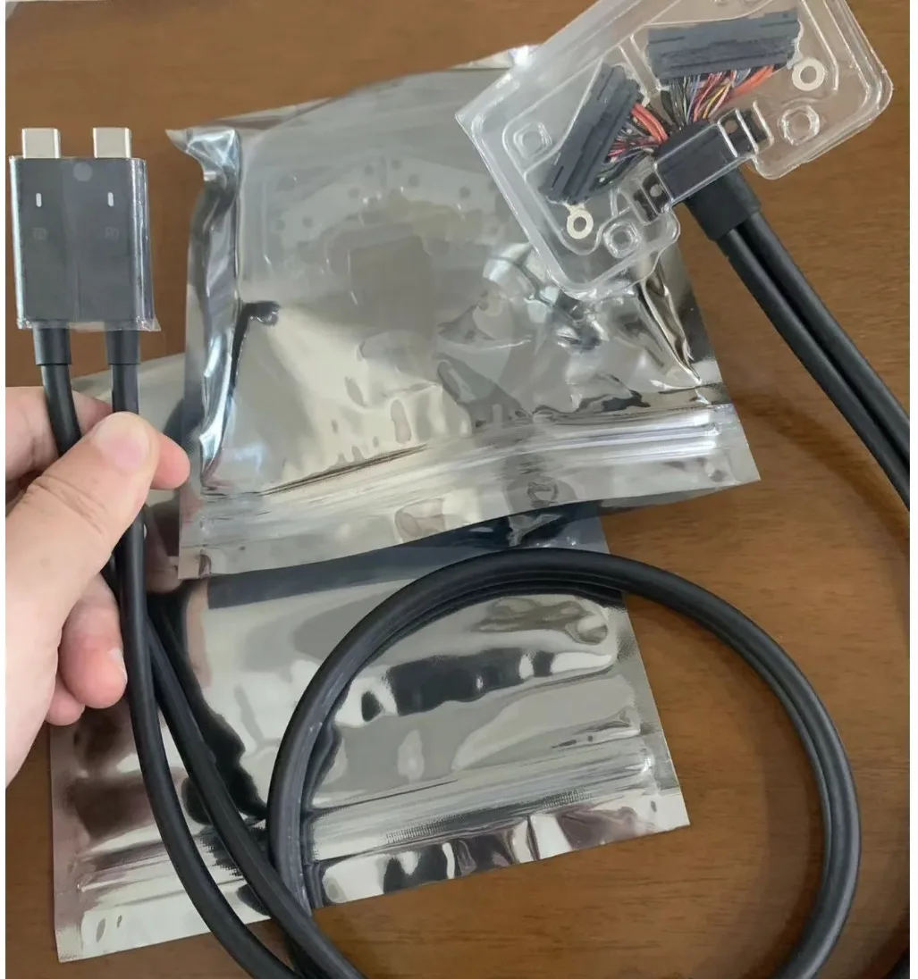 

Dual USB-C Docking Station Connector Cable FOR DELL WD19DC 0YXCYK YXCYK Features: 1.Replacement part for DELL WD19DC 0YXCYK YXC