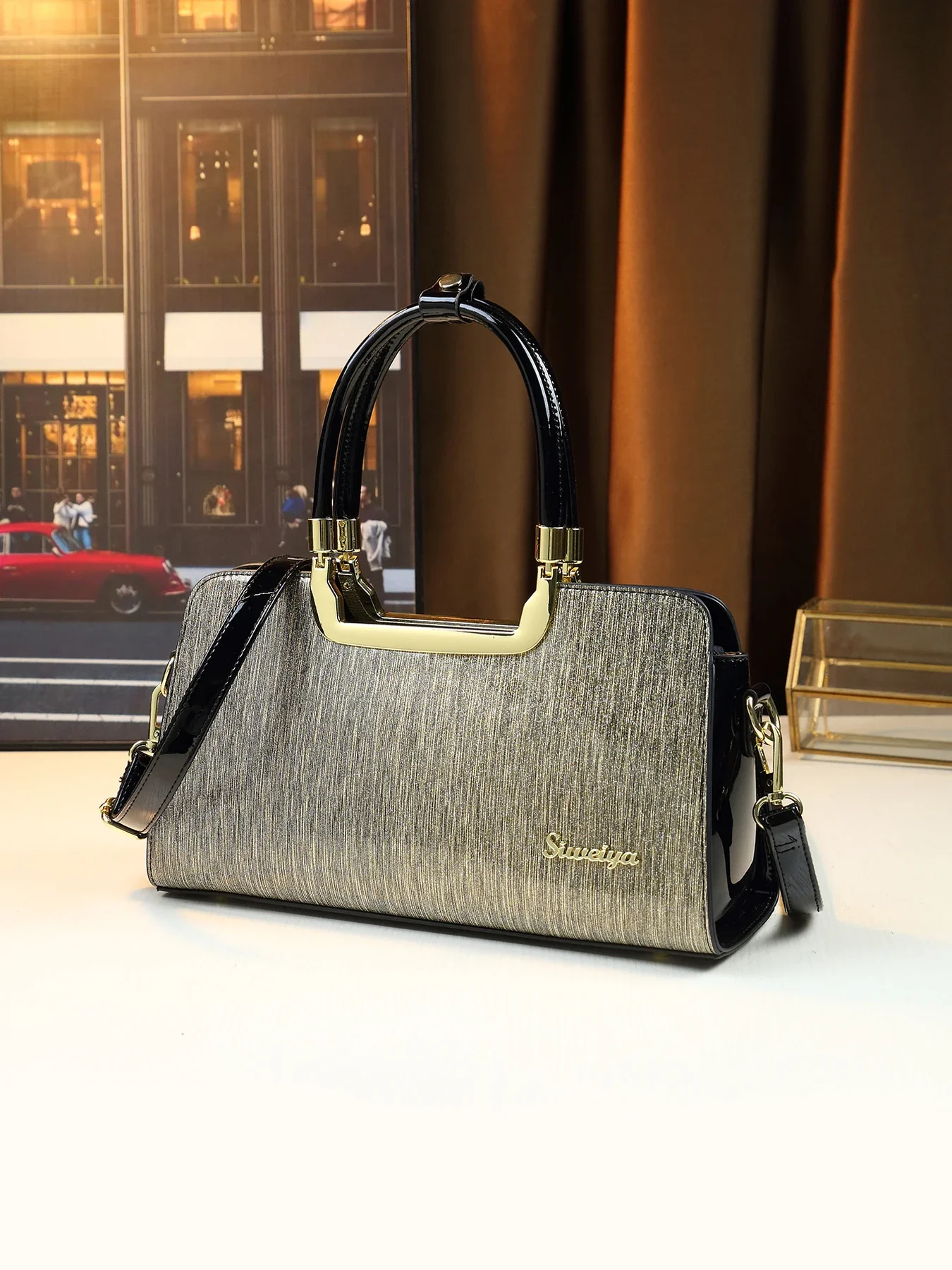 

Luxury Shiny Gold Women Tote Bag Spacious Boston Purse for Outing