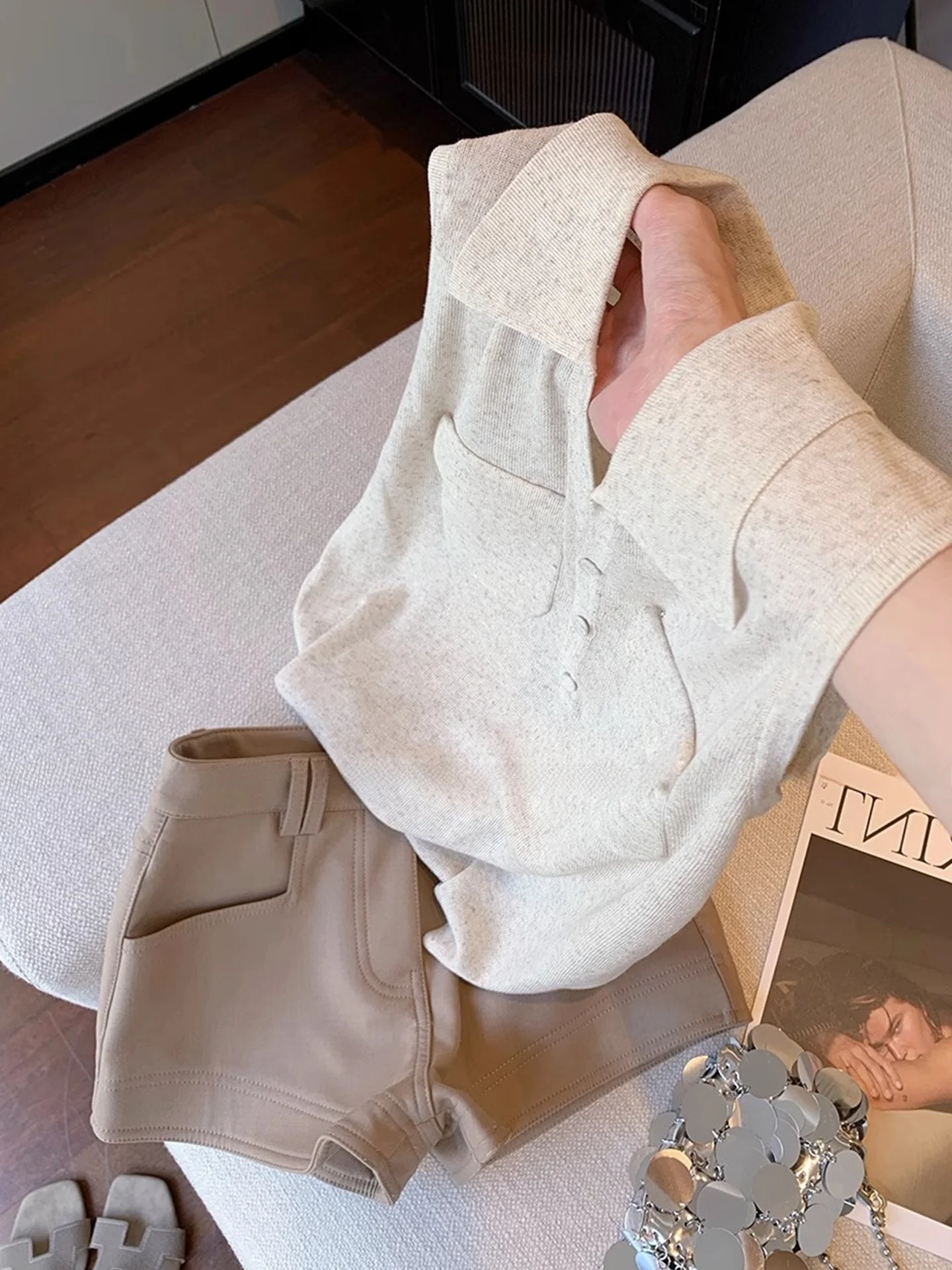 

Женский модный летний вязаный топ Laid-ba Sle Svel Ne Vest, корейская версия, уникальный дизайн, стройнящий эффект, омолаживающий эффект