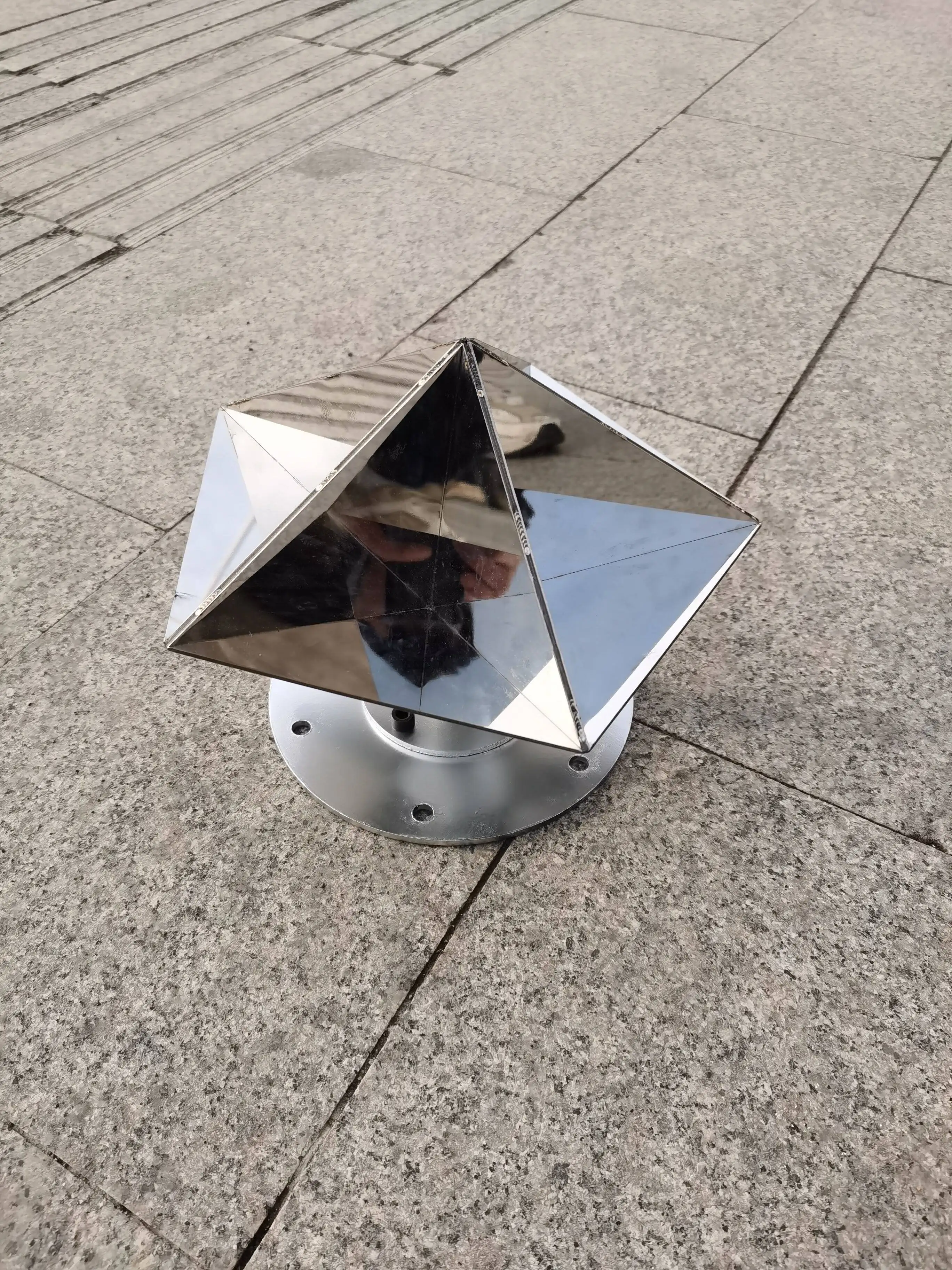 

Pentahedral Millimeter Wave Radar Angle Reflector