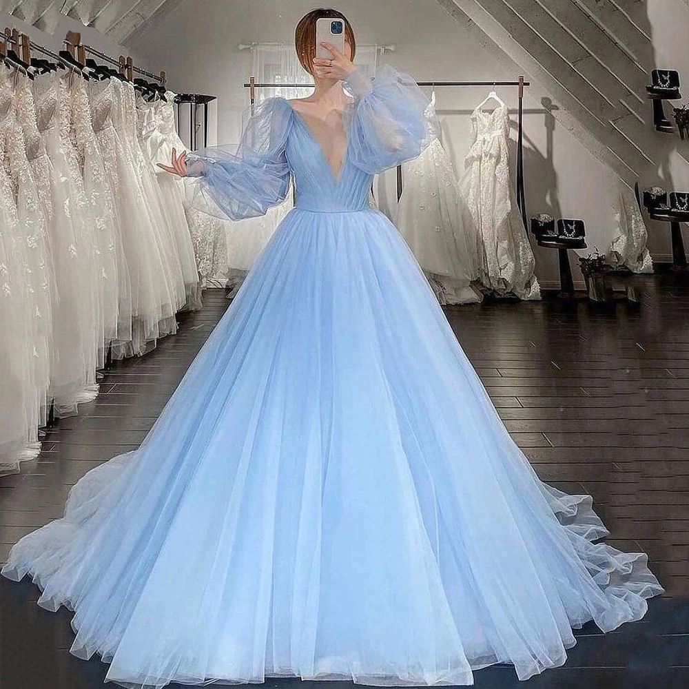 BridalAffair Ballkleid Sky Blue Tüll Prom Party Kleider Lange Puff Ärmeln Formale Abendkleider Tiefem V-ausschnitt Falten Hochzeit Kleid