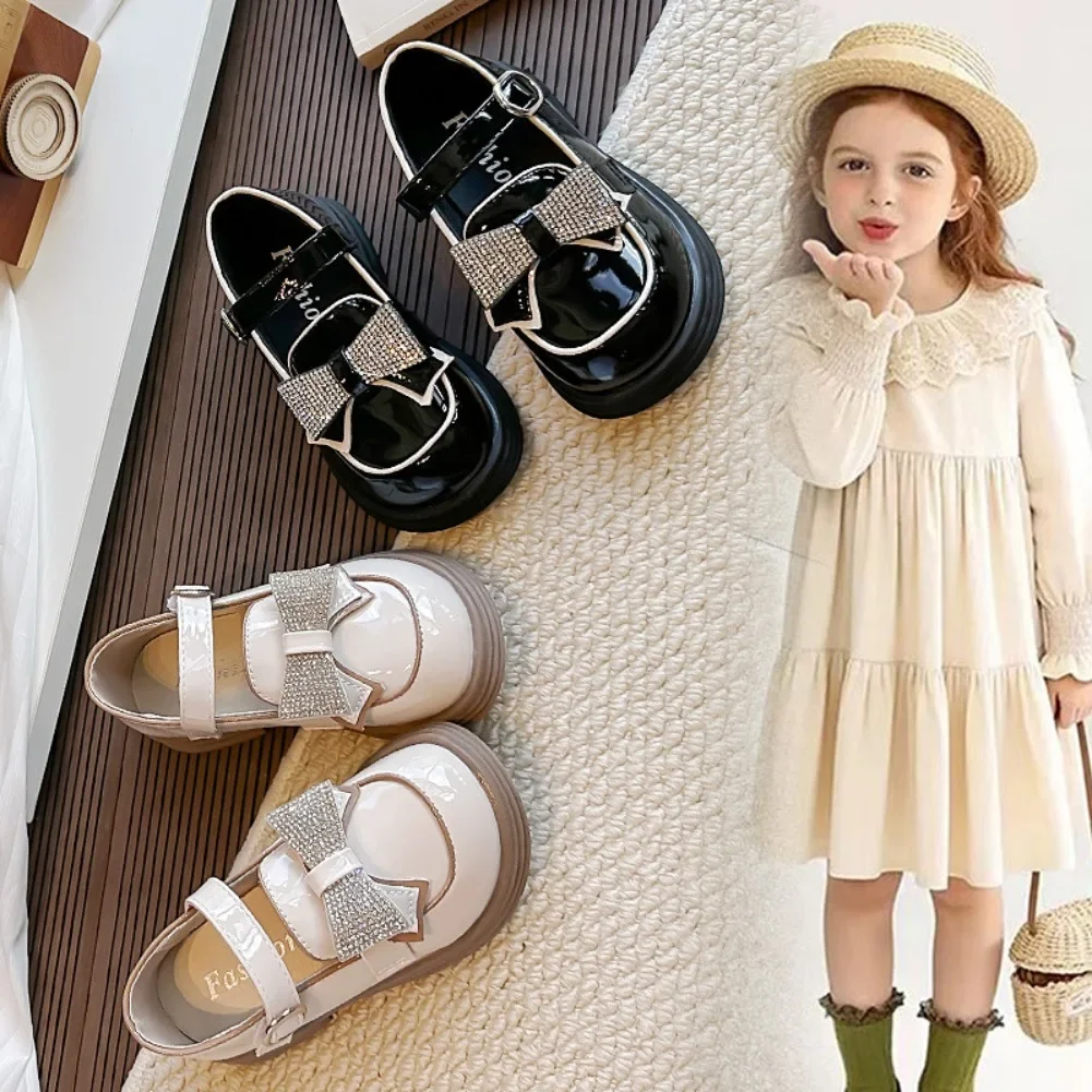 Girls British Style Leather Shoes 2026 Brand New Princess Shoes with Crystal Bow for Party Kids Performance Flat Shoes Versatile