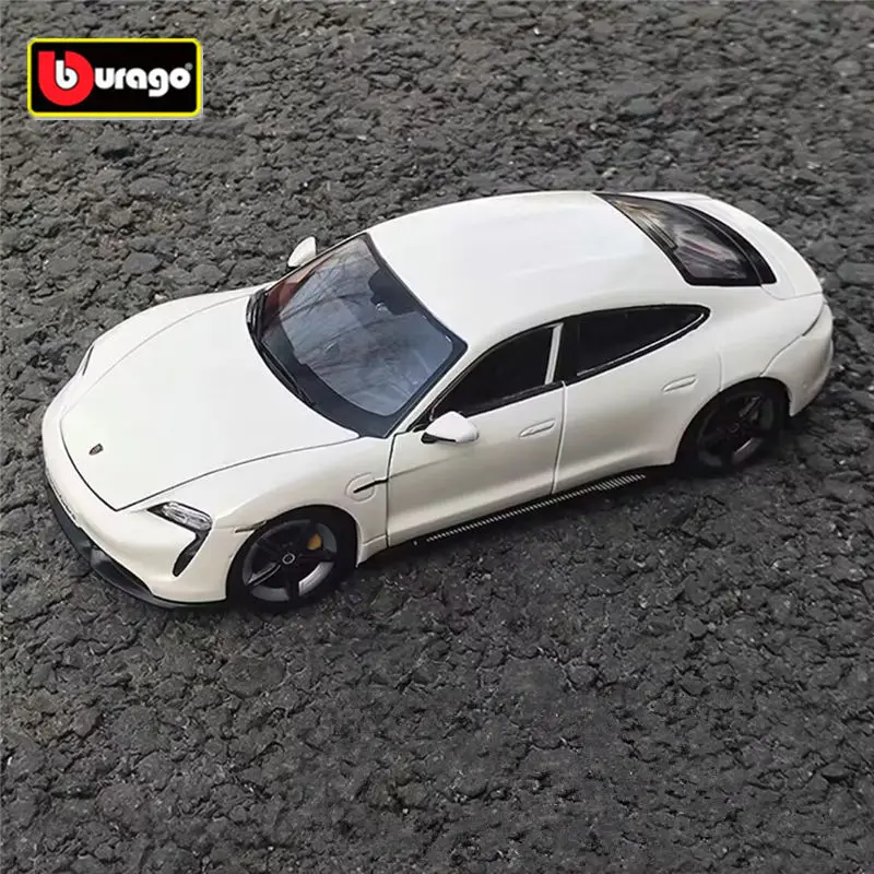 Bburago 1:24 Porsche Taycan Turbo S Alloy Car Model Diecast Metal Sports Car Model High Simulation Collection Childrens Toy Gift