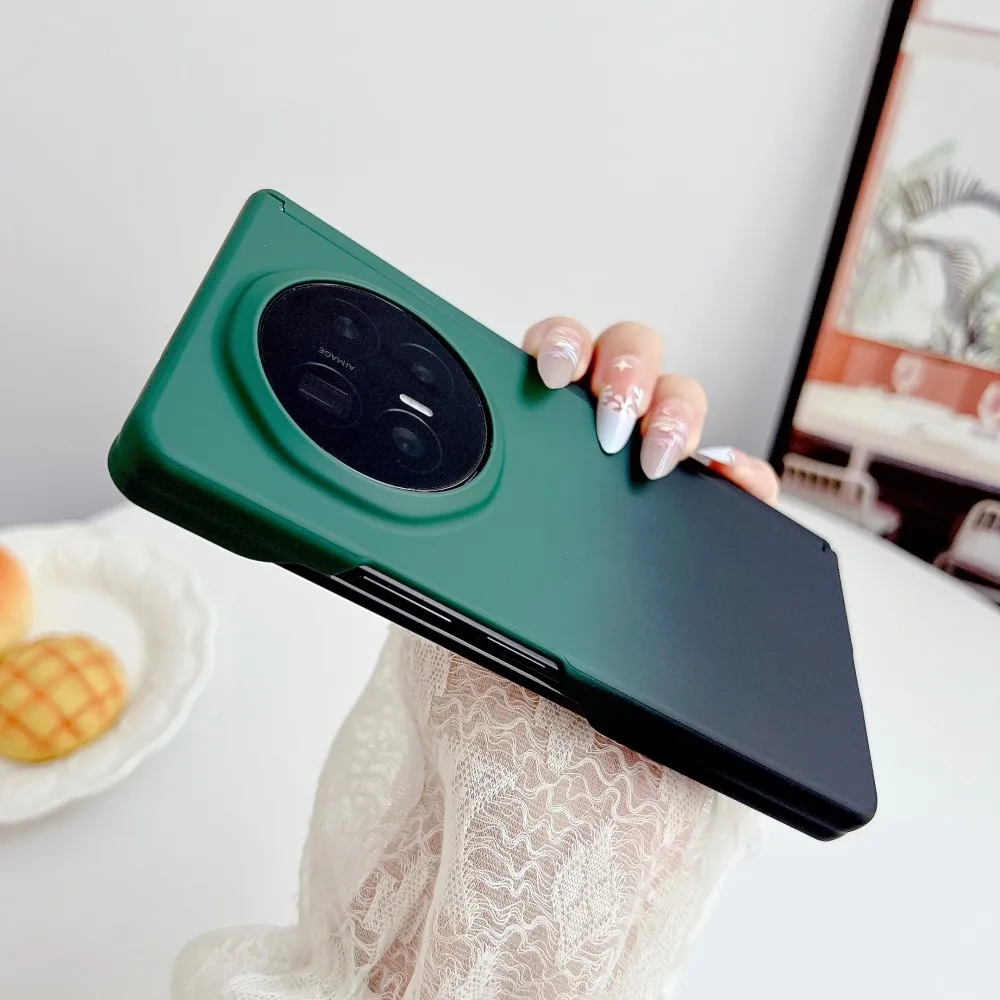 

Gradient Color For Honor Magic V6 Phone Case Ultra-Thin Axis Shockproof PC Hard Shell Protective (Only Back Cover)