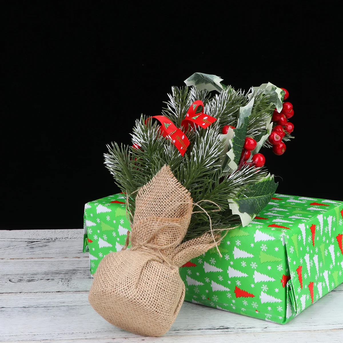 

Mini Christmas Tree Ornament Red Cherry Creative Desktop Christmas Decor Pot for Living Room Dining Room Xmas Party Ornament