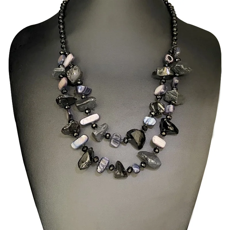 

Black versatile large hanging sweater chain necklace shell chain niche design domineering sister atmospheric style