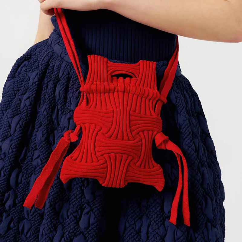 

Korean Style Solid Color Pleated Foldable Knitted Crossbody Bag for Women Unique Fashion Woven Phone Purse Small Shoulder Bag