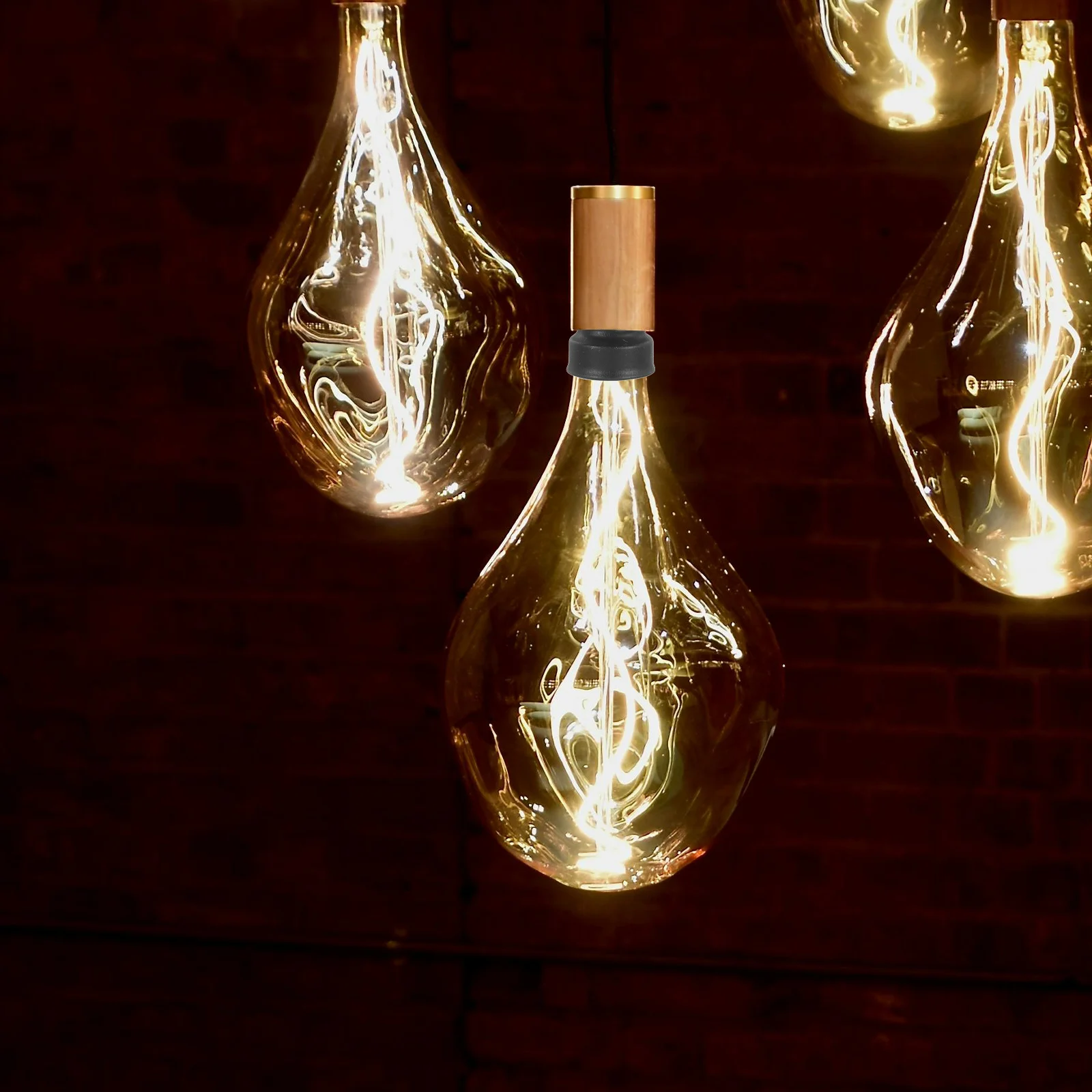 

6Pcs Bulb Adapter E14 to E12 Lamp Socket Converter Easy Installation Light Socket Adapter Bulb Base Converter for Home Office