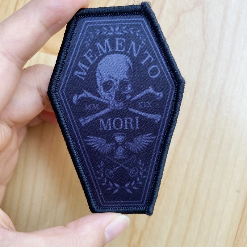 Memento Mori Skull Morale Badge Patches Tactical Skeleton Memorial Hook and Loop Armband Personality Clothes Backpack Stickers