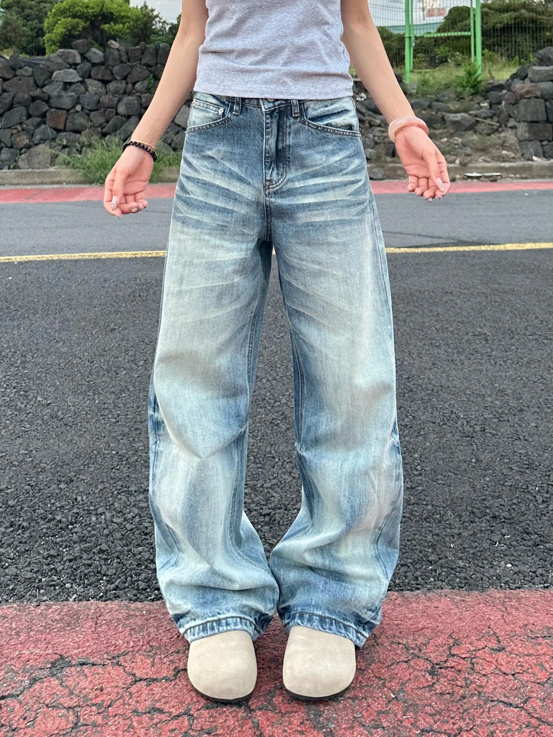 

Retro American High Street Straight Leg Jeans Men Women Couples Washed Casual Loose Wide Leg Denim Pants