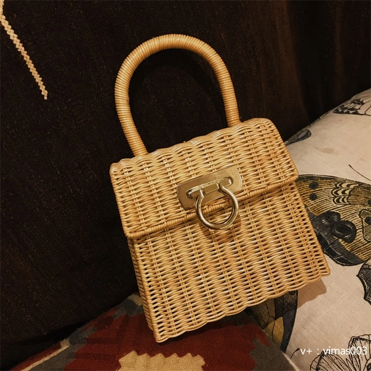 Luxury Women Handbag 2023 New Handle Rattan Woven Bag Straw Woven Women Bag Custom Hand Small Square Bag