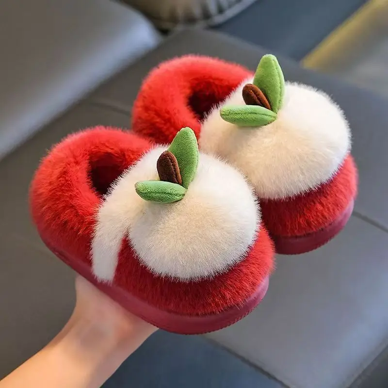 

Детские зимние новые хлопковые тапочки с героями мультфильмов для девочек, утепленная плюшевая теплая домашняя хлопковая обувь на каблуке, милая пушистая обувь
