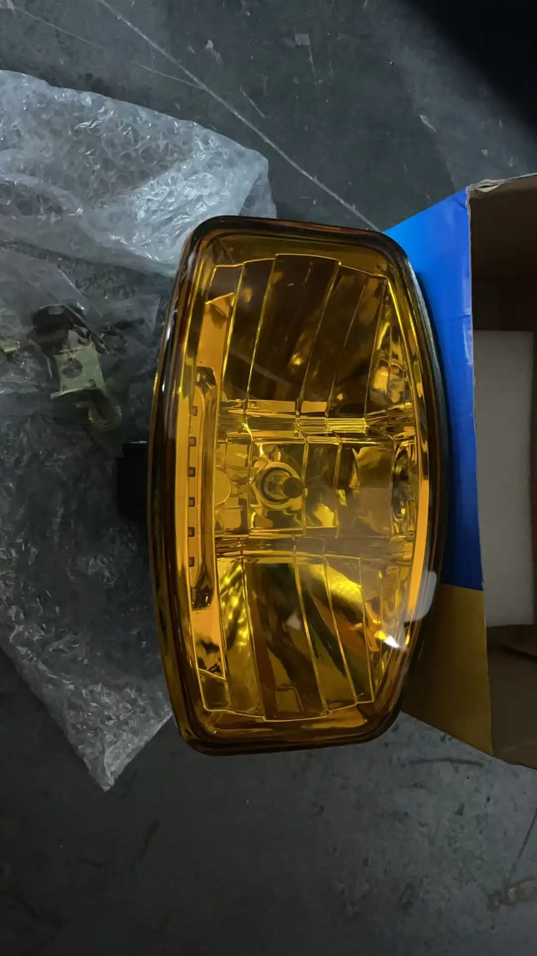 

yellow Truck Top Light Hel Jumbo 320 FF Long Distance Spot Lights Fit For Scania For VOLVO For MAN For RENAULT Truck