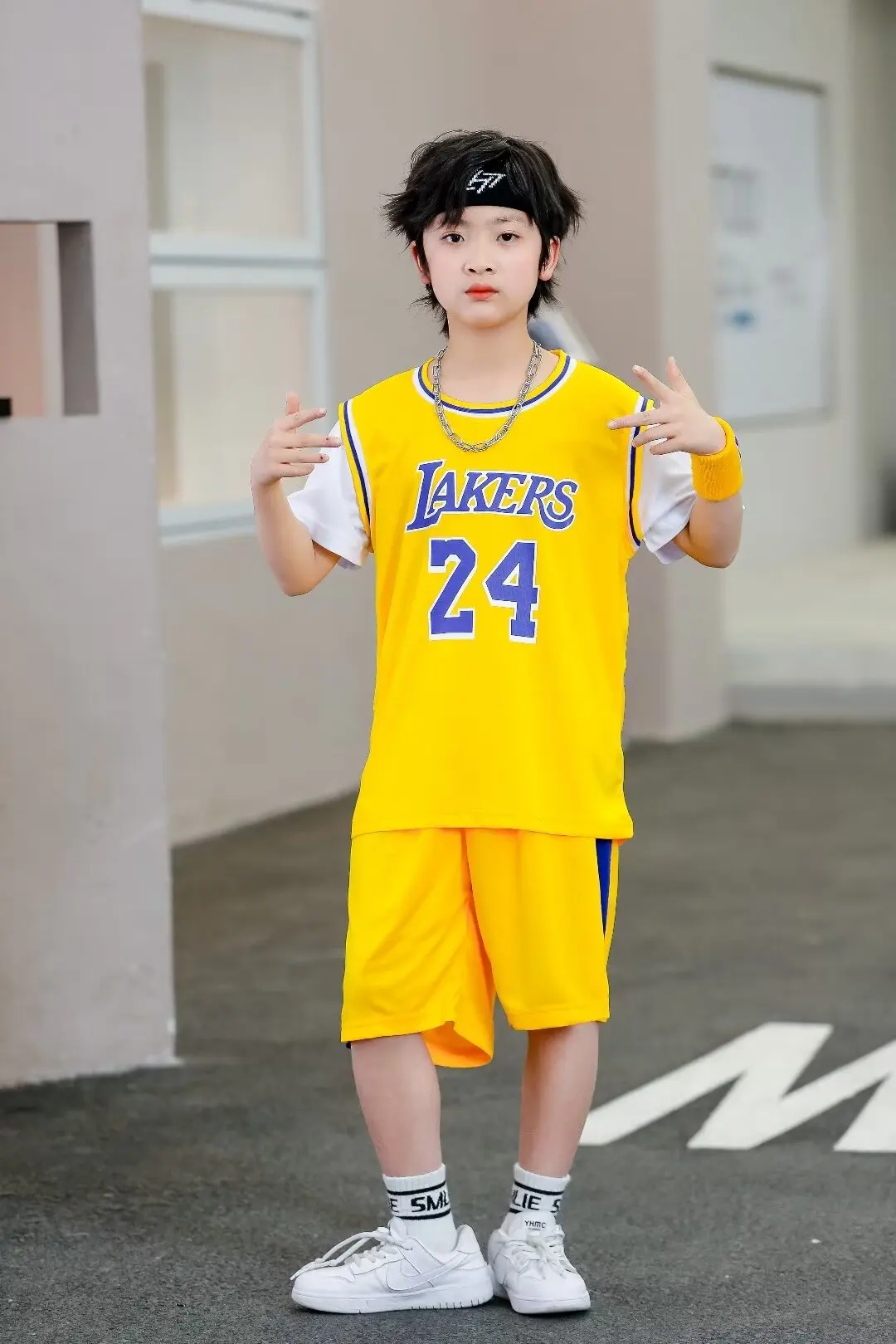 NEW 24 25 Children\'s clothing suit boy girl Fans Basketball Jerseys 24  Fake two-piece uniform kit training Shirts and shorts