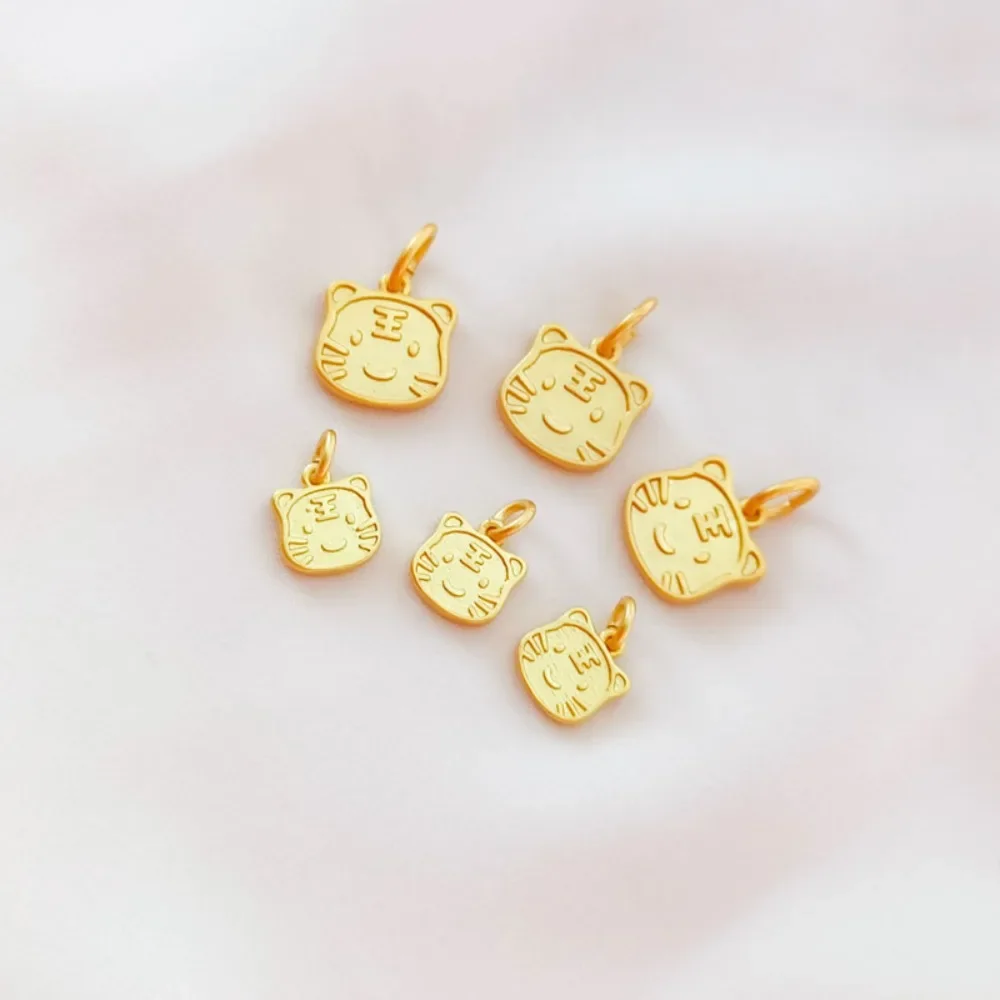 

18K Ancient-style Gold Matte Gold Double-sided Tiger Head King Character Pendant Pearl Pendant, Handmade DIY Jewelry Material