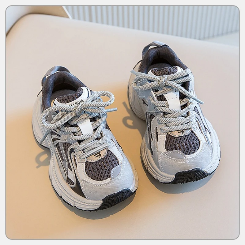 

Детские кроссовки на толстой подошве для мальчиков и девочек: удобные, дышащие, модные, для спорта и активного отдыха, новые, для школьников