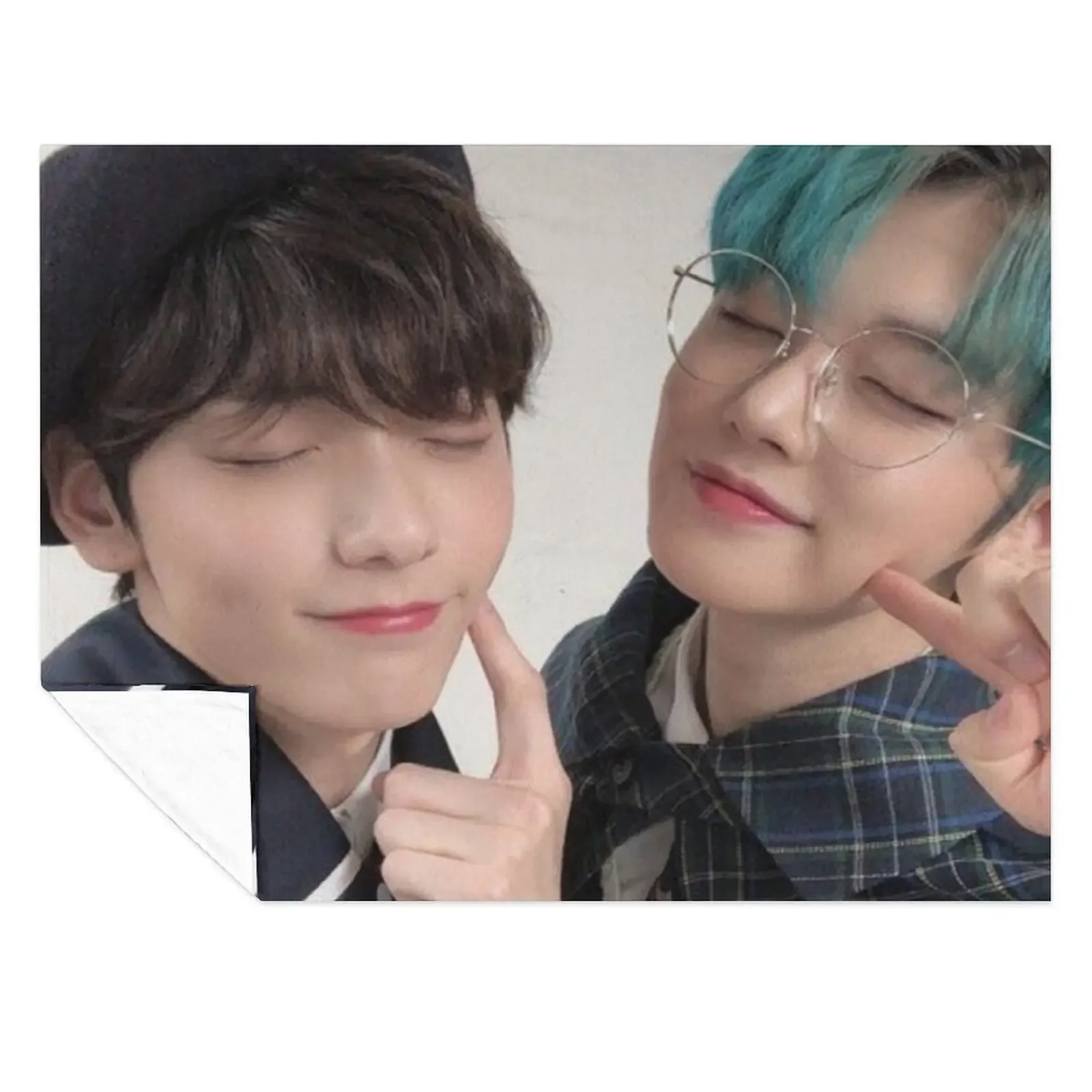 

TXT Soobin & Yeonjun Throw Blanket Designers For Baby For Decorative Sofa Summer Beddings Blankets